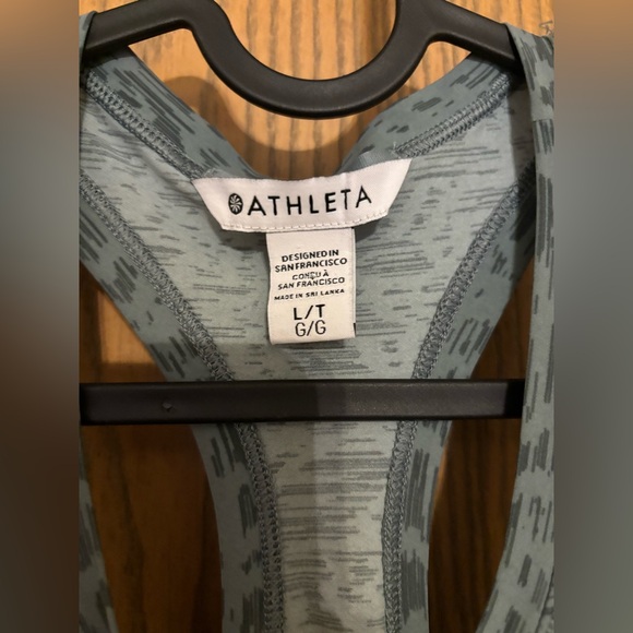 Athleta Green Patterned Racerback Tank Top - Picture 3 of 4